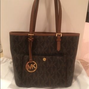 Michael Kors Jet set tote 💯 Auth Sale